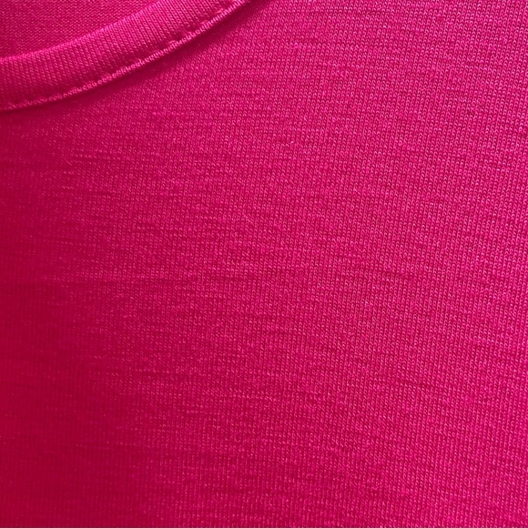 curvy plus Hot Pink sleeveless - Picture 5 of 5